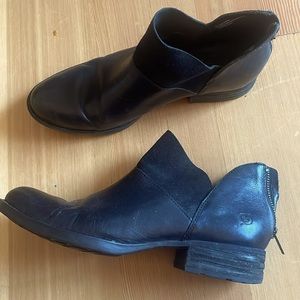 Karava Born Booties - women's size 8M black leather and suede
